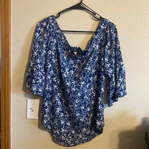 Verse floral off the shoulder blouse size medium